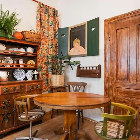 Theatre Art בראשוב